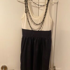 Express dress with attached neckclace
